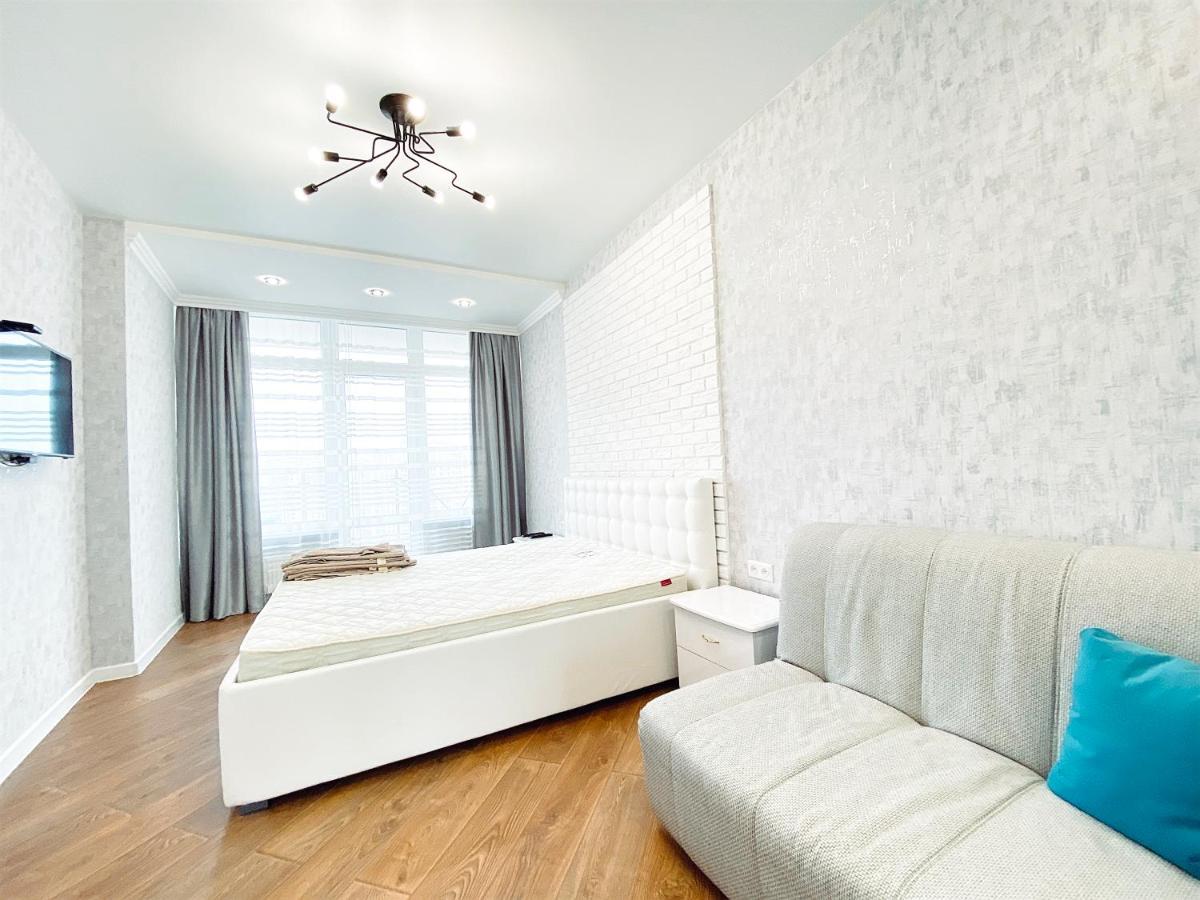Skyview Apartments Odessa Luaran gambar