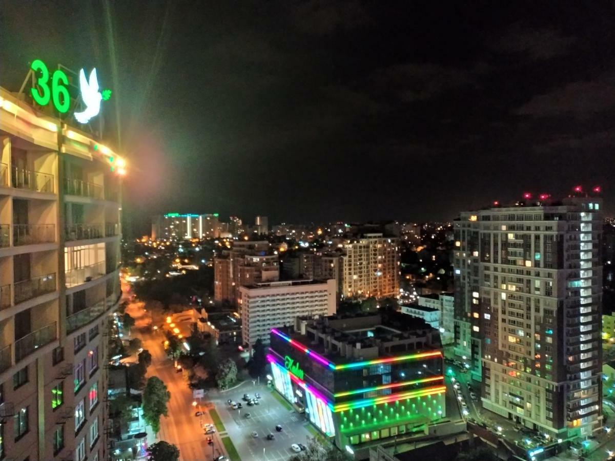Skyview Apartments Odessa Luaran gambar