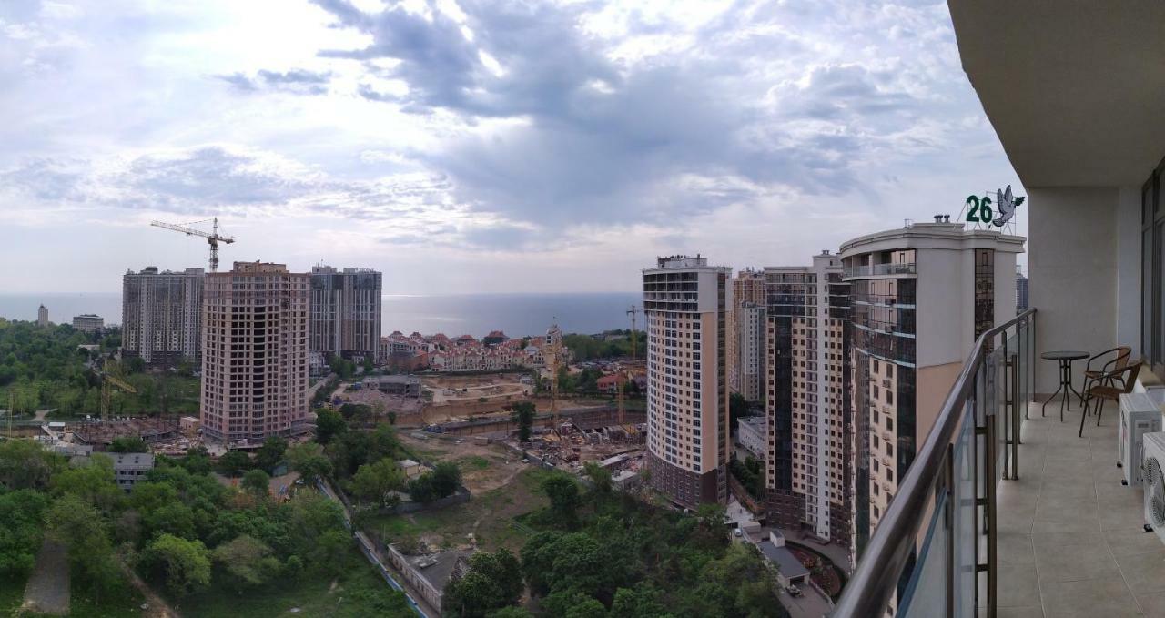 Skyview Apartments Odessa Luaran gambar